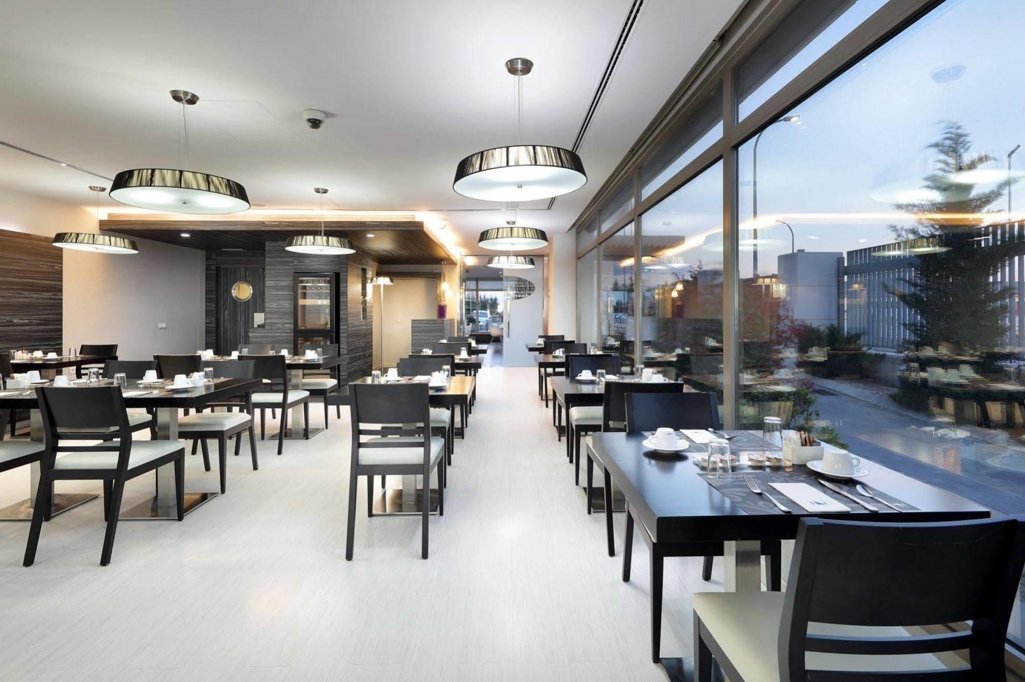 Eurostars Arenas De Pinto Hotell Exteriör bild